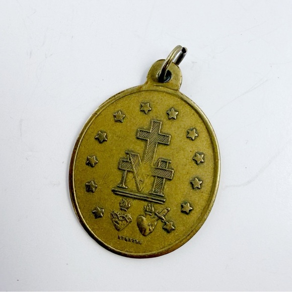 Vintage Immaculate Conception Virgin Mary Oval Brass Medal Charm Pendant - Picture 2 of 5